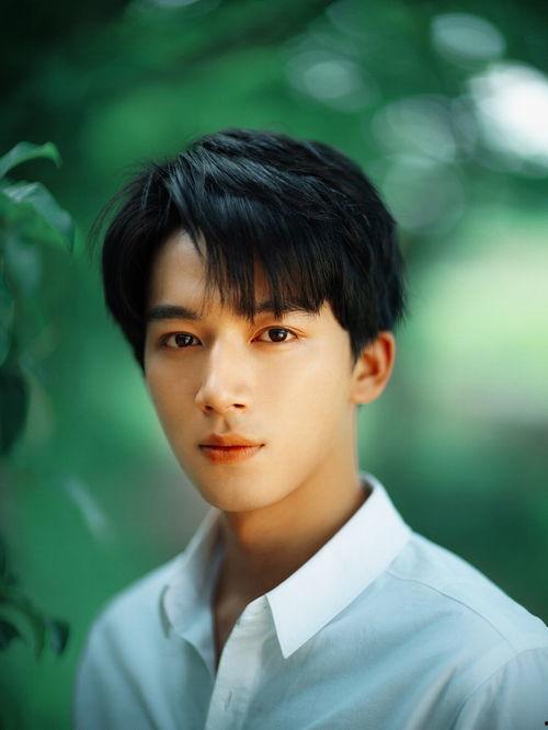 张泽禹最新爆料图片大全,高清美图大集合，魅力四溢引关注  第3张